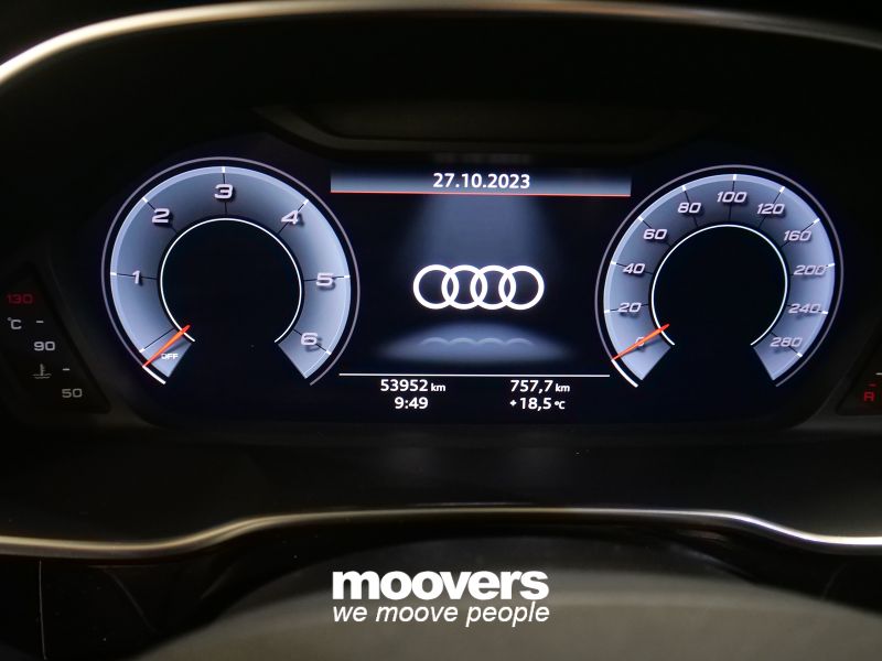 AUDI Q3 35 TDI S tronic Business Advanced