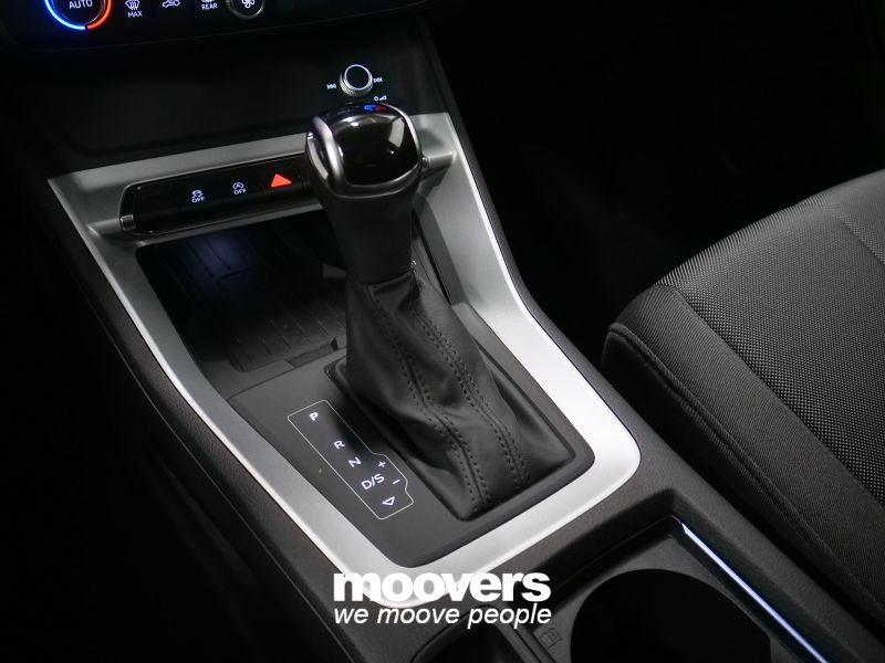 AUDI Q3 35 TDI S tronic Business Advanced