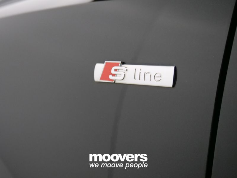 AUDI Q3 35 MHEV TFSI S tronic S line Black Edition