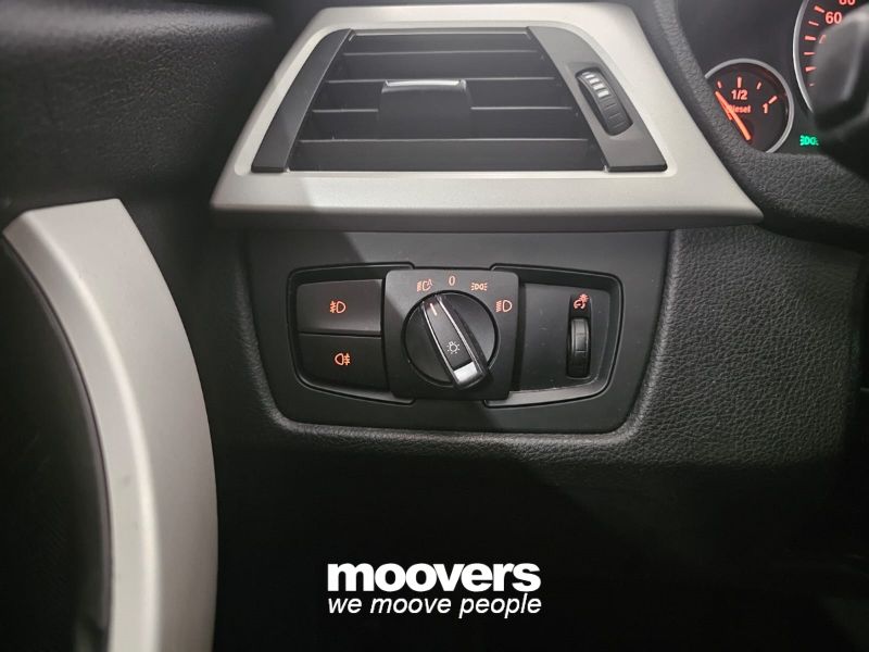 BMW 318d Touring Business aut.