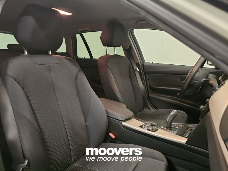 BMW 318d Touring Business aut.