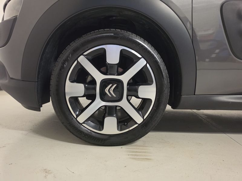 Citroen C4 Cactus PureTech 82 Shine 