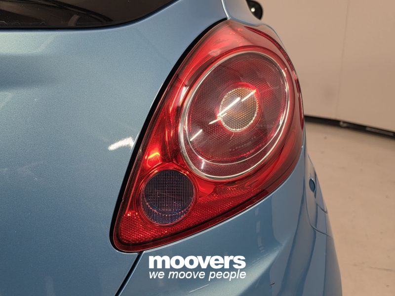 FORD Ka+ 1.2 8V 69CV Titanium