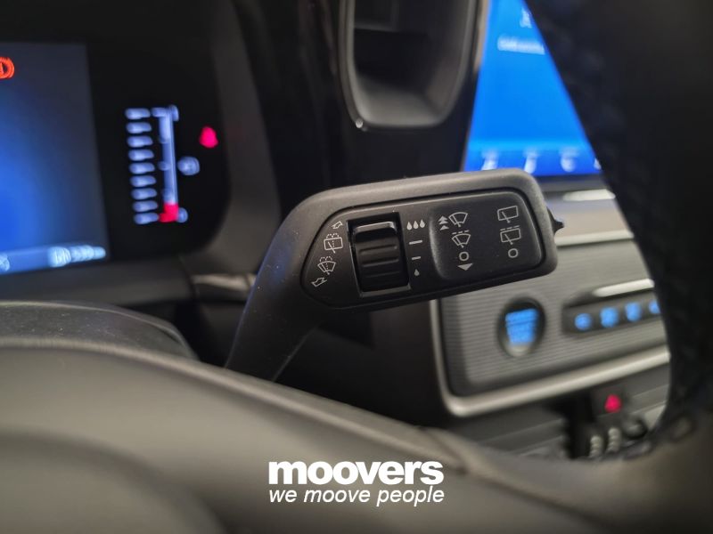FORD Tourneo Courier 1.0 EcoBoost Titanium (IVA inclusa)