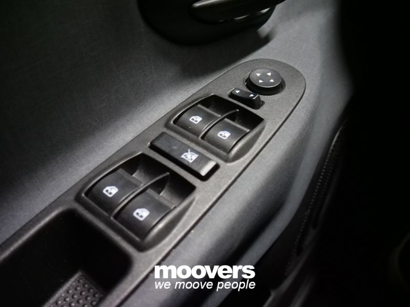 Lancia Ypsilon 1.0 FireFly 5 porte S&S Hybrid Platino 