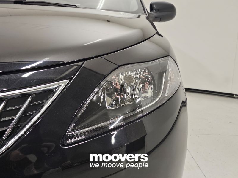 LANCIA Ypsilon 1.0 FireFly 5 porte S&S Hybrid Silver