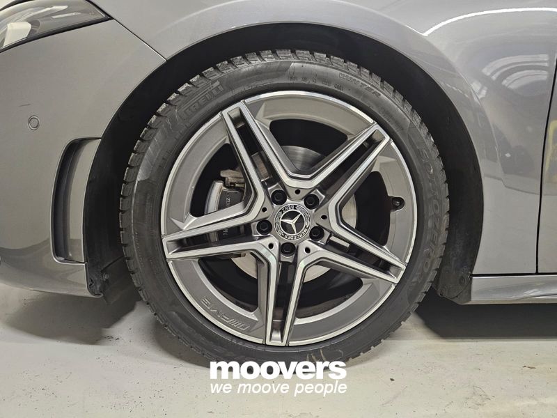 MERCEDES Classe A  180 Automatic Premium AMG Line