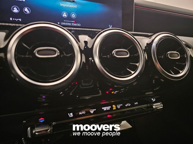 MERCEDES Classe A  180 Automatic Premium AMG Line