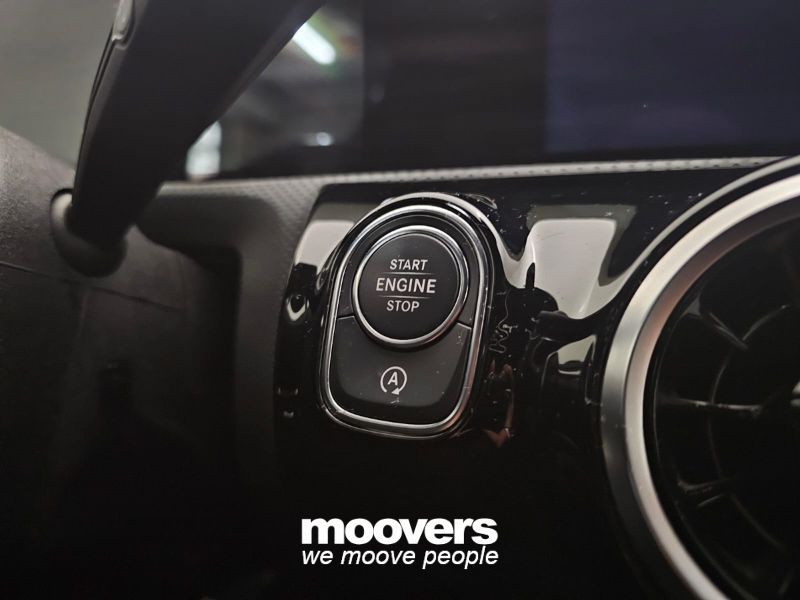 MERCEDES Classe A  180 Automatic Premium AMG Line