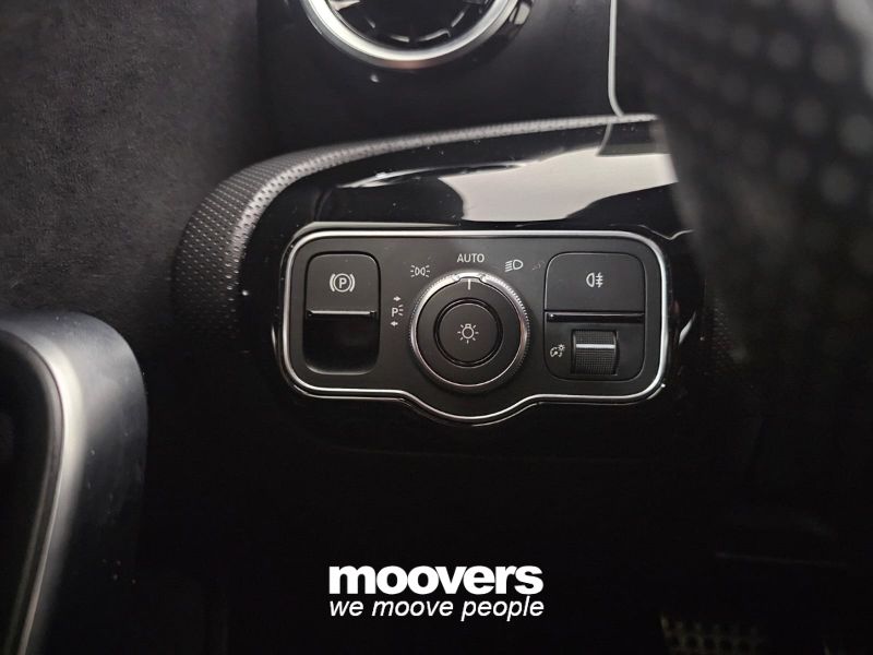 MERCEDES Classe A  180 Automatic Premium AMG Line