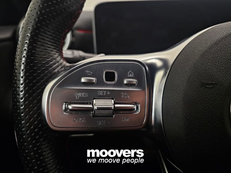 MERCEDES Classe A  180 Automatic Premium AMG Line