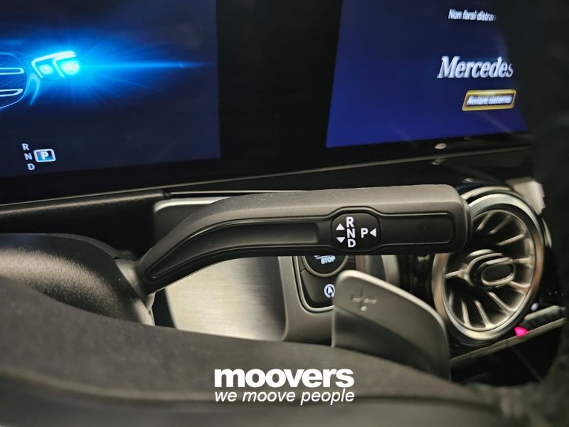 MERCEDES GLB 200 Automatic 4Matic Premium