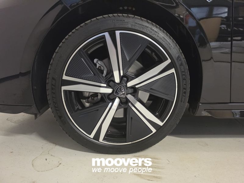 PEUGEOT 308 Hybrid 136 e-DCS6 GT