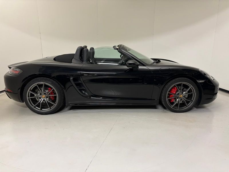 Porsche 718 Boxster 2.5 S 