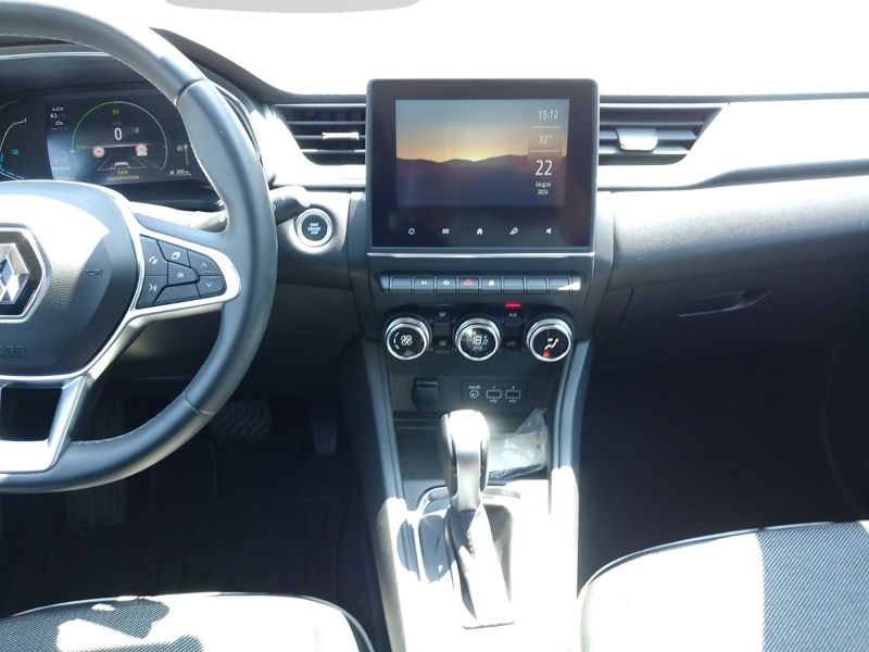 RENAULT Captur Full Hybrid E-Tech 145 CV Business