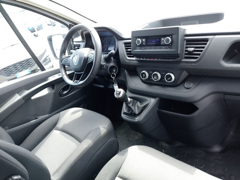 RENAULT Trafic T27 2.0 dCi 150CV PC-TN Furgone Start