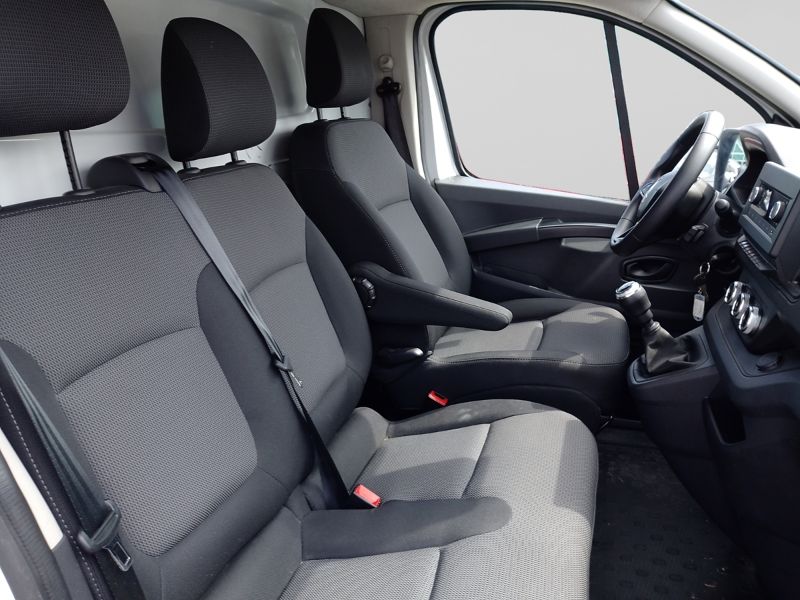 RENAULT Trafic T27 2.0 dCi 150CV PC-TN Furgone Start