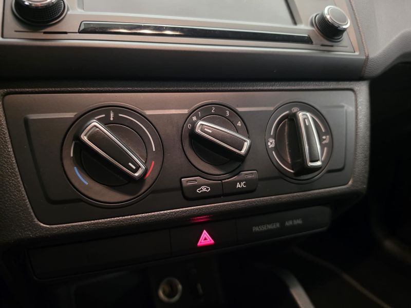 SEAT Ibiza 1.4 TDI 90 CV CR 5p. Connect Grey