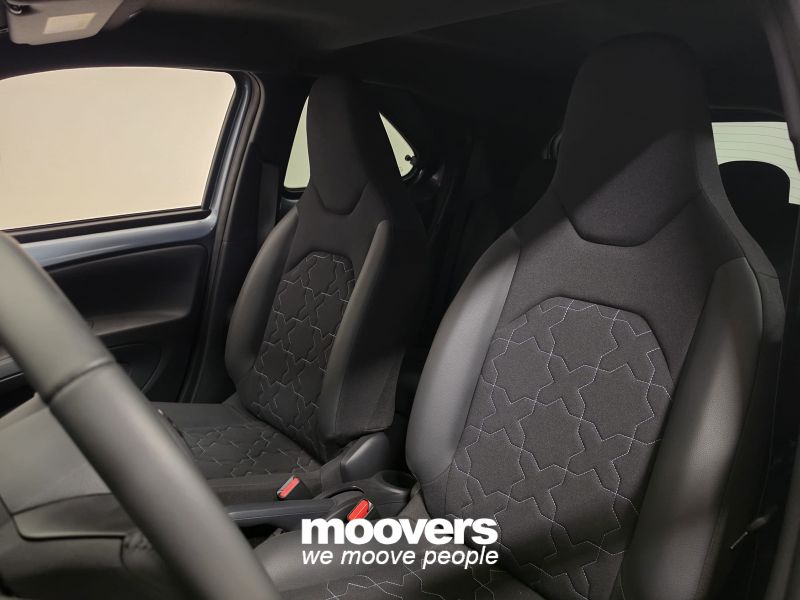 TOYOTA Aygo X 1.0 VVT-i 72 CV 5 porte Lounge