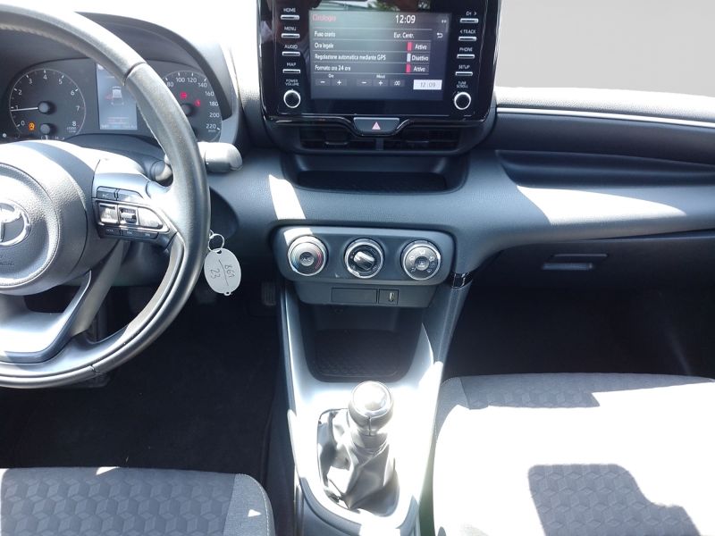 TOYOTA Yaris 1.0 5 porte Active