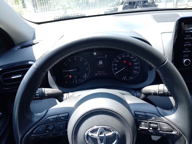 TOYOTA Yaris 1.0 5 porte Active