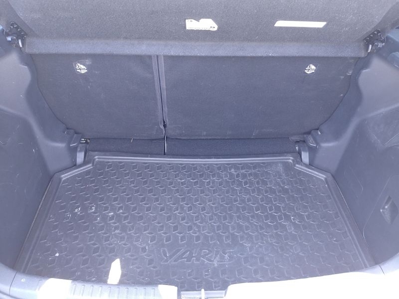 TOYOTA Yaris 1.0 5 porte Active