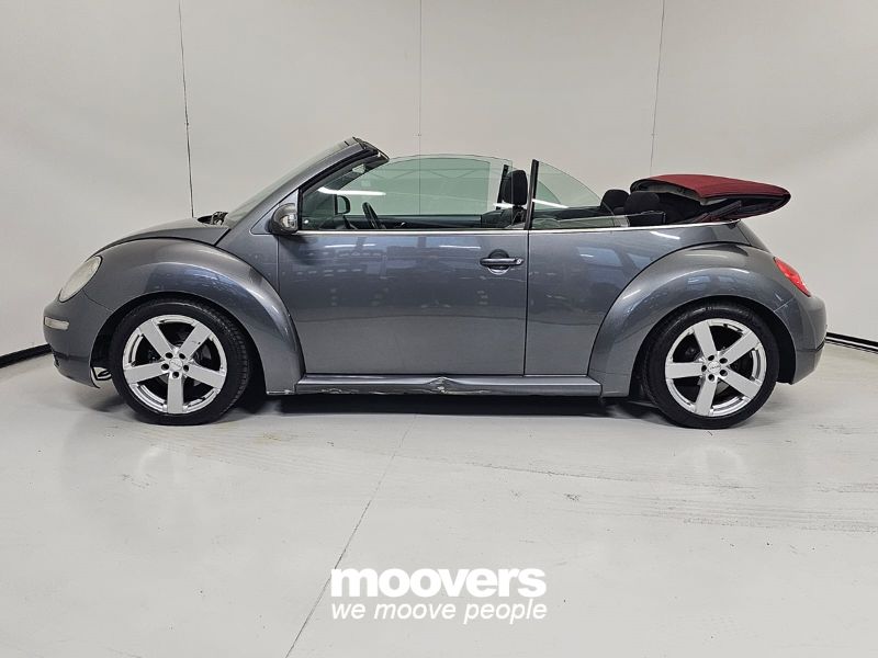 VOLKSWAGEN New Beetle 1.6 Cabrio