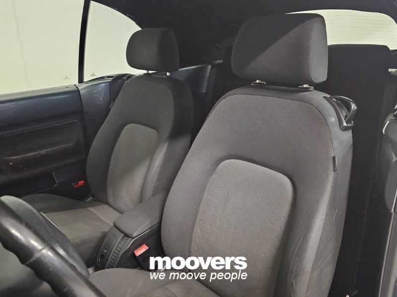 VOLKSWAGEN New Beetle 1.6 Cabrio