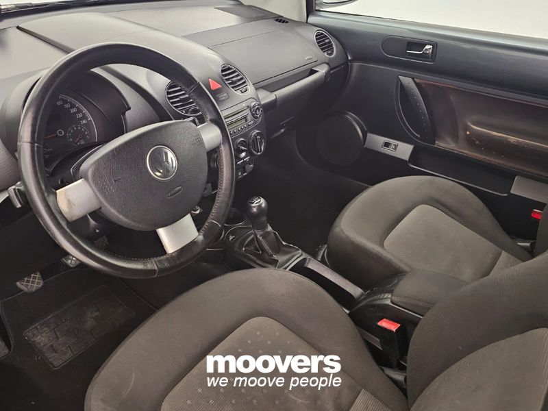 VOLKSWAGEN New Beetle 1.6 Cabrio