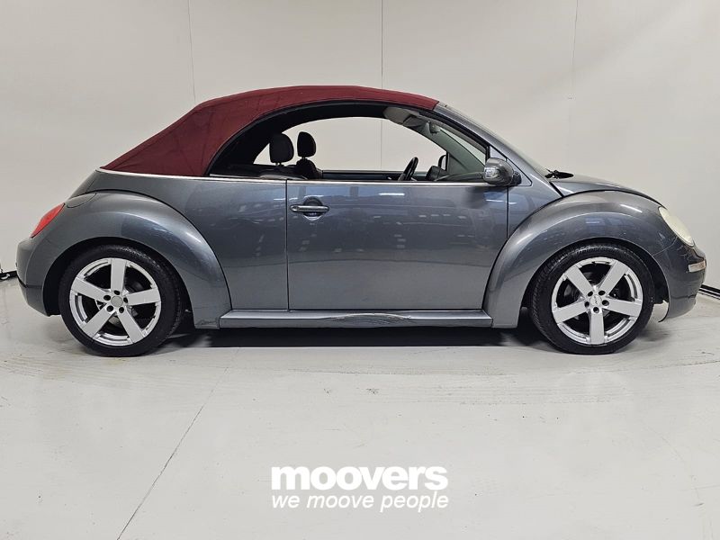 VOLKSWAGEN New Beetle 1.6 Cabrio