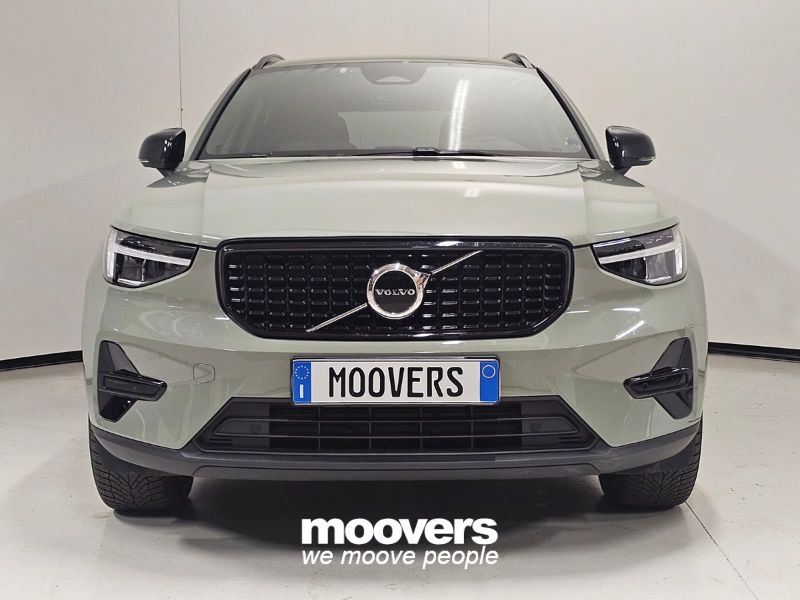 VOLVO XC40 B3 automatico Core